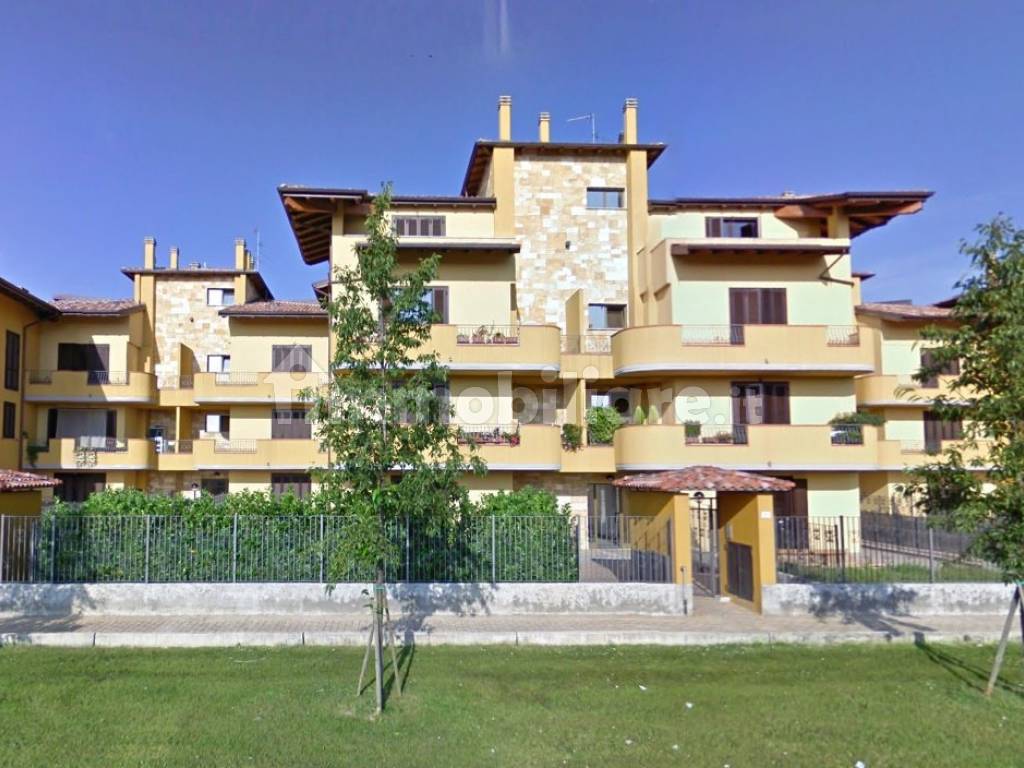 Vendita Appartamento Treviglio. Trilocale, Buono stato, primo piano ...
