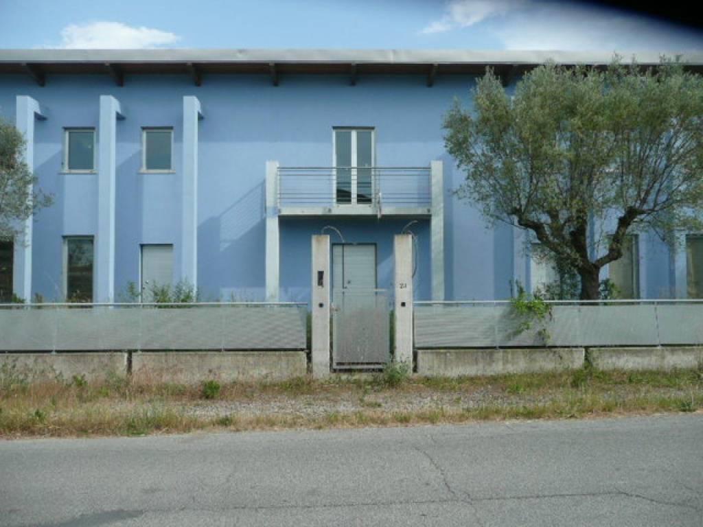 Capannone via provinciale per campli 23, bellante