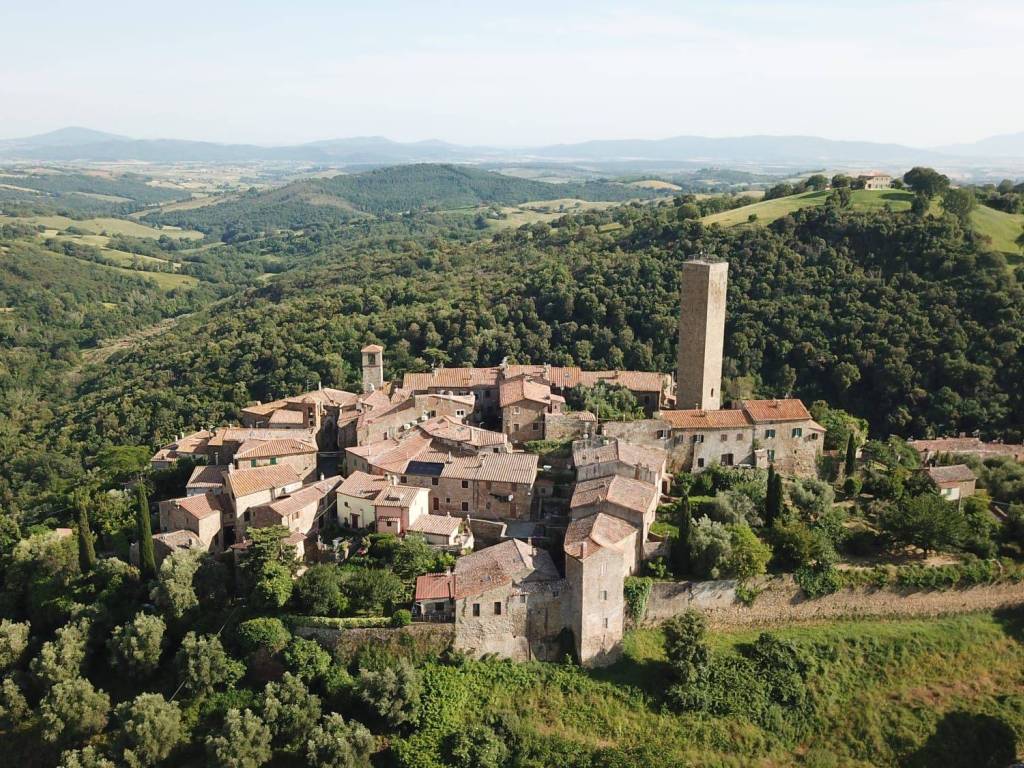 Trilocale via della canonica 12, magliano in toscana