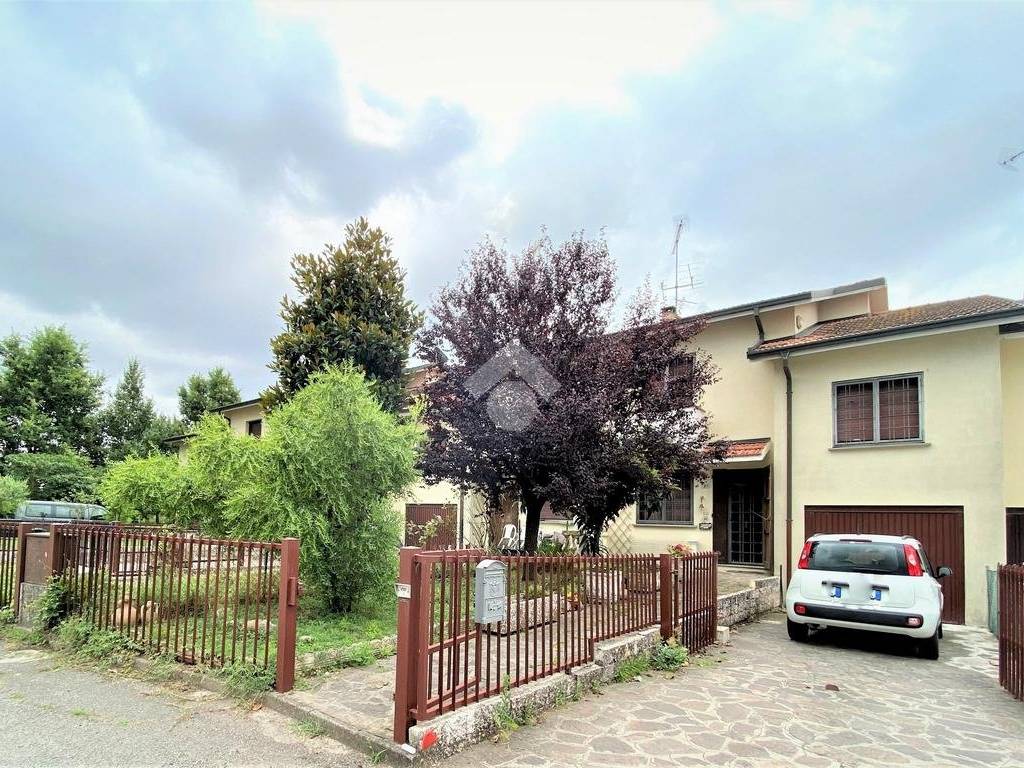 Villa a schiera