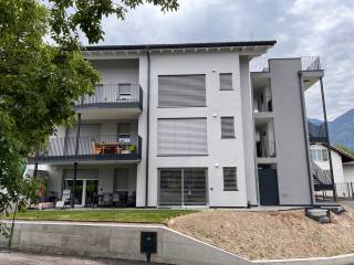 Nuova maisonette con ampia terrazza e vista panoramica, ultimo piano - Foto 1