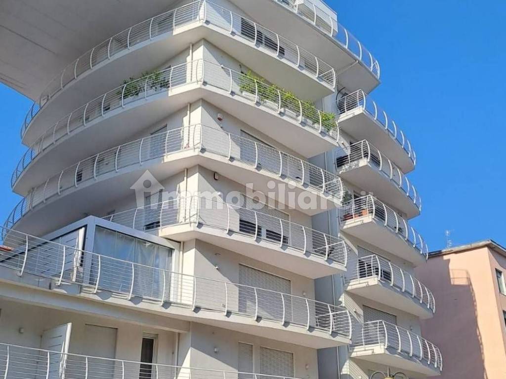 Vendita Appartamento Battipaglia. Trilocale in via Paolo Baratta 263