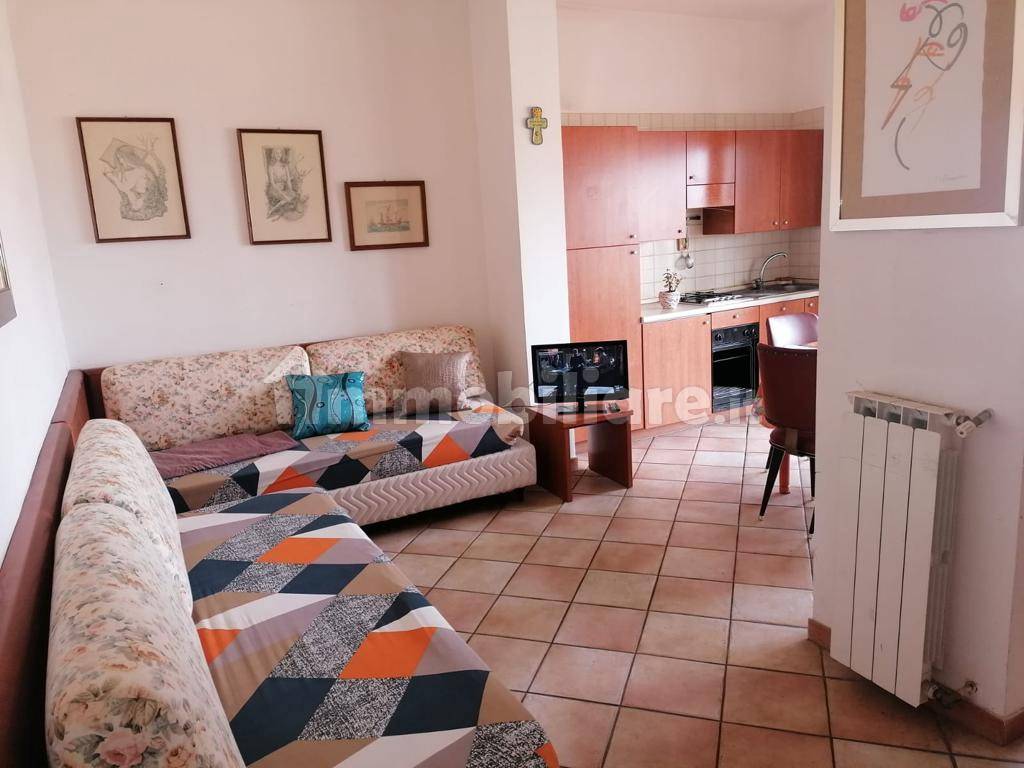 Affitto Attico in piazza Vittorio Emanuele Orlando Palermo. Buono stato