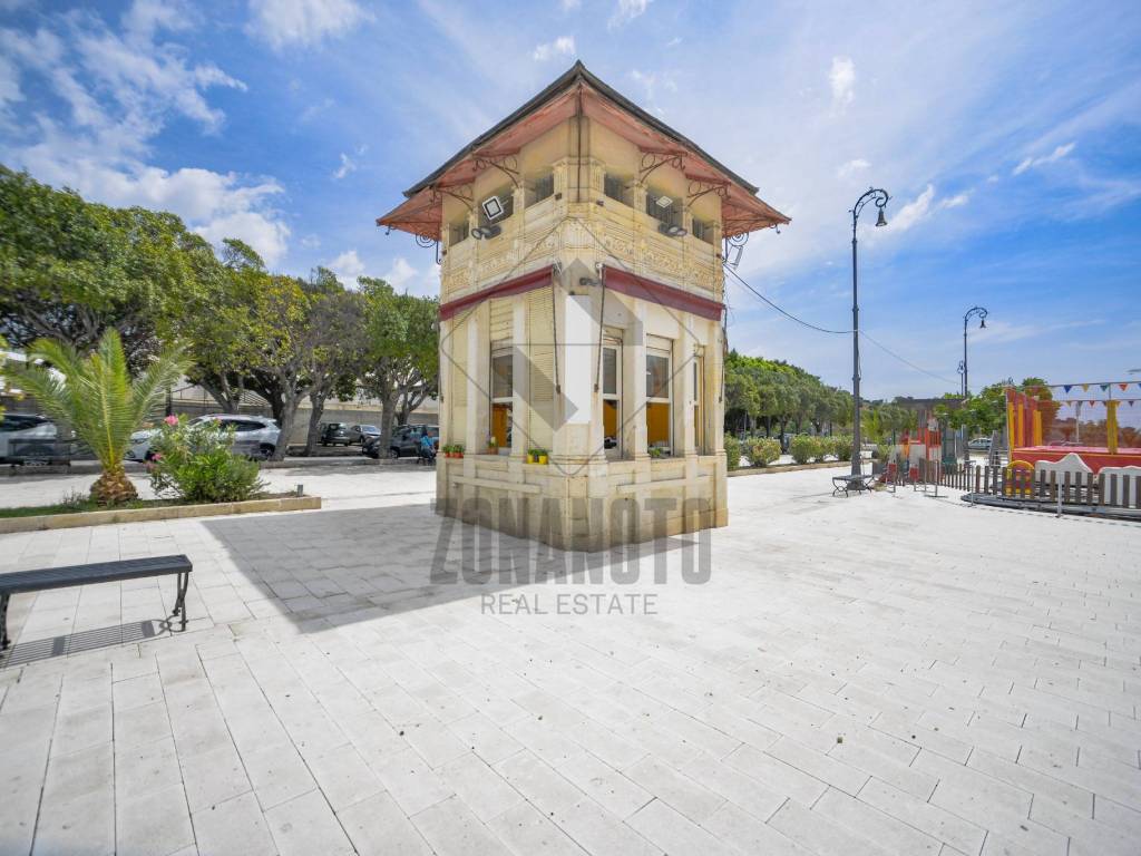 Locale commerciale viale guglielmo marconi, centro, noto