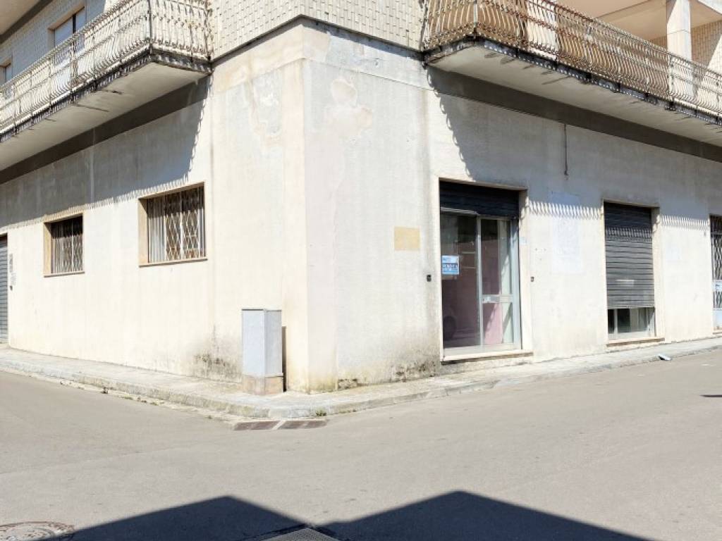 Laboratorio via silvio pellico 63, centro, galatina
