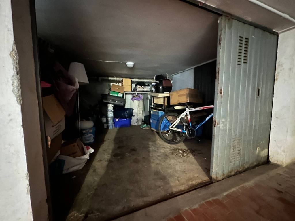 Garage - box via orti 105, centro, albenga