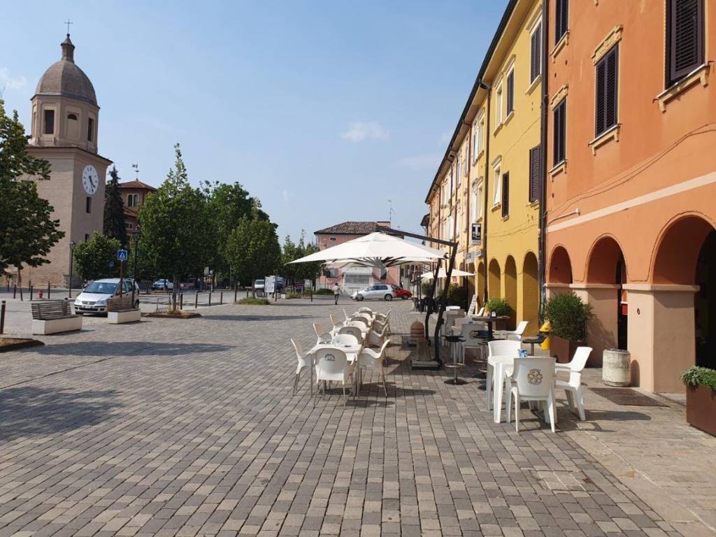 PIAZZA