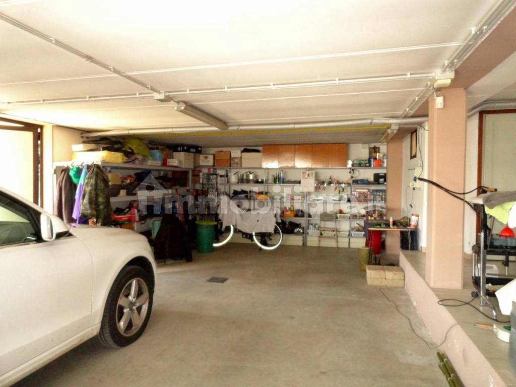 garage triplo