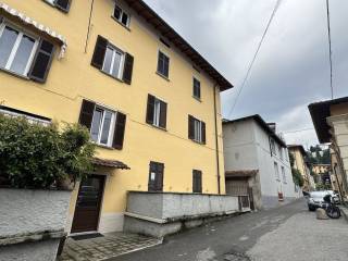 Lago Como Menaggio Appartamento con Terrazzo e Balcone rid-1