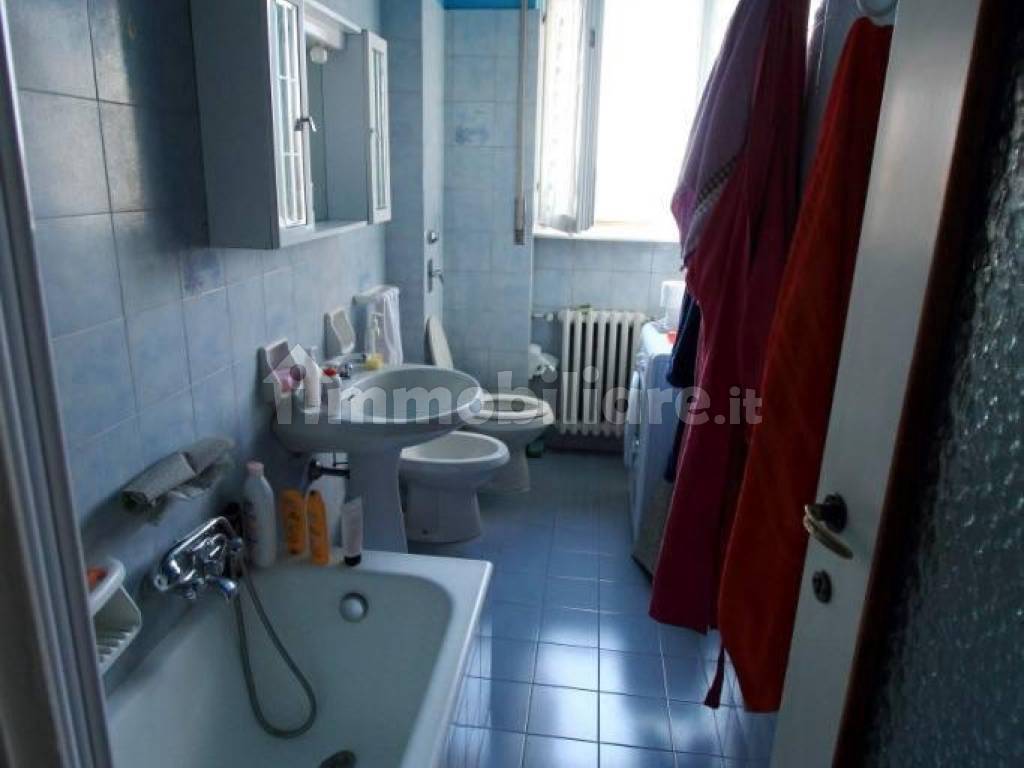 Stanza doppia in affitto, affittasi camera doppia piazzale Udine Udine