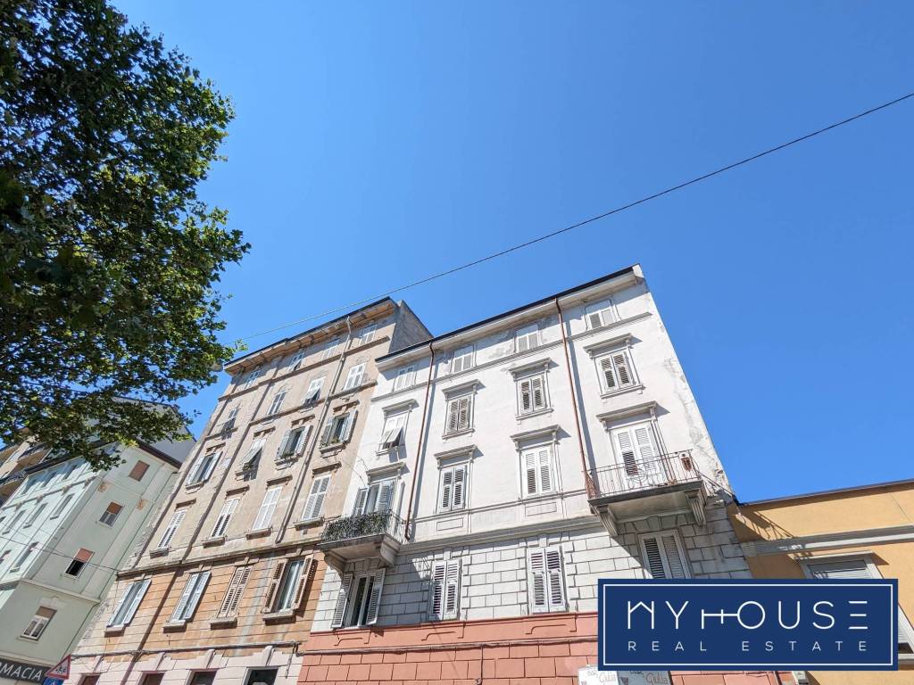 Vendita Appartamento Trieste. Bilocale in via dell'Istria 29. Buono