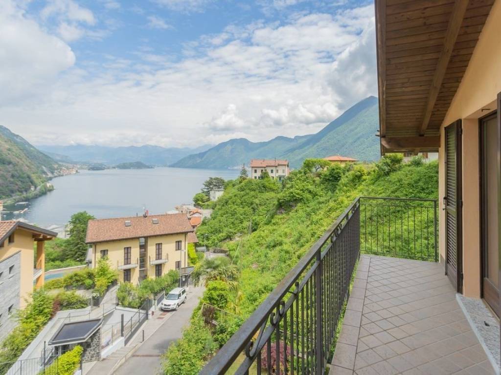 Lago Como Argegno Casa con Giardino, Terrazzi e Vista Lago rid-20