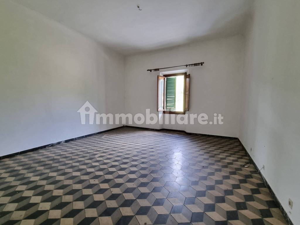 Vendita Appartamento Rufina. Trilocale in Strada Statale Tosco