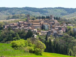 TERRENO CON ANNESSA STRUTTURA