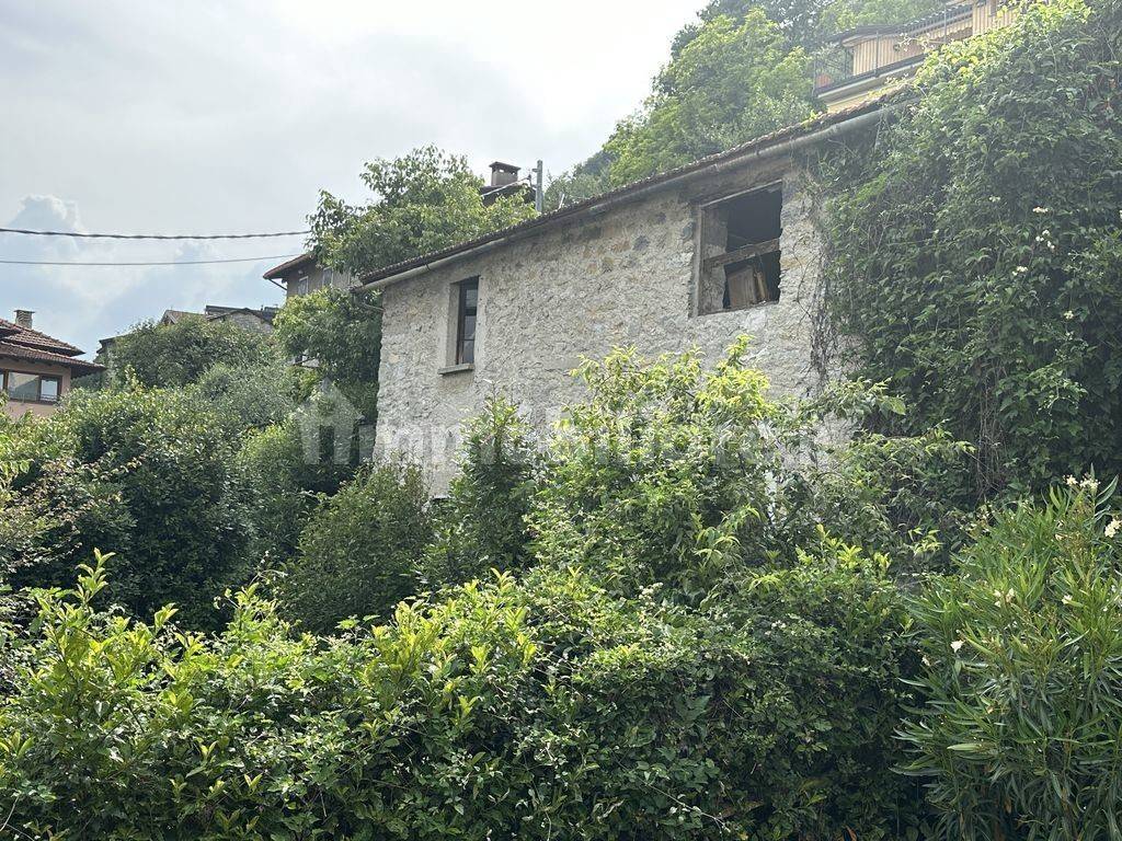 Lago Como Lenno Casa con Giardino e Vista Lago rid-26