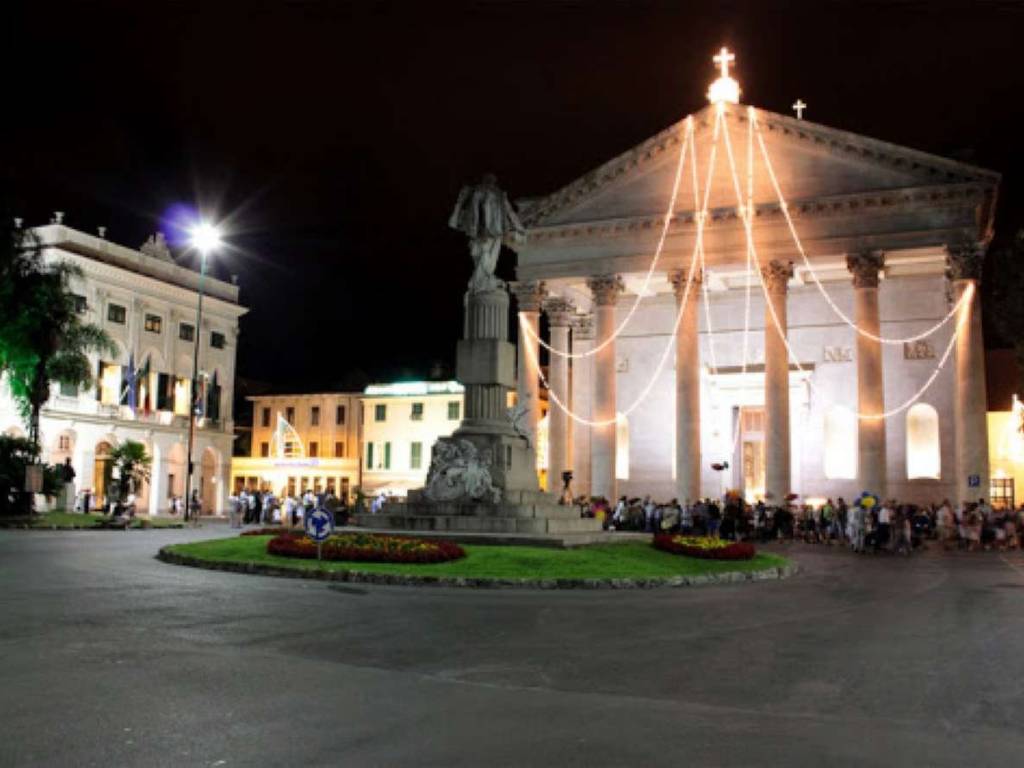 chiavari piazza nostra signora dell'orto