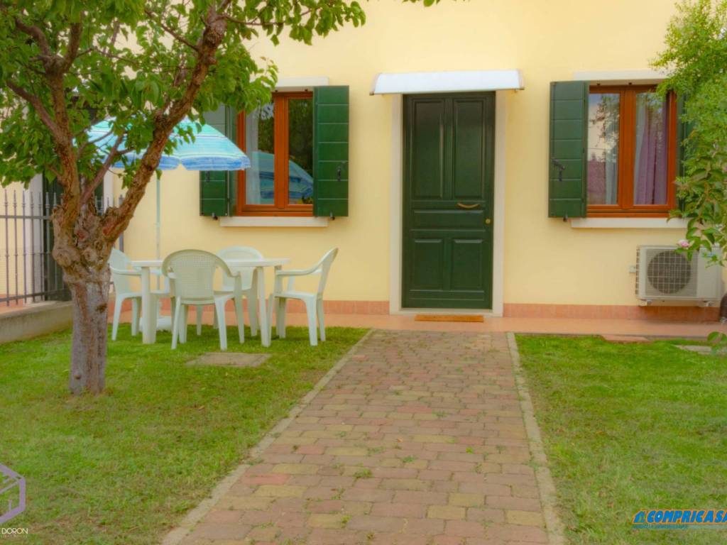Vendita appartamento montagnana bilocale piano terra posto auto