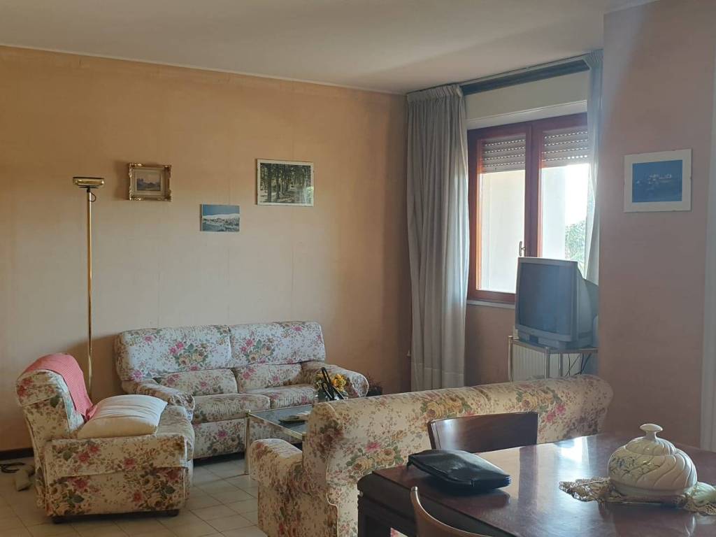 Salone