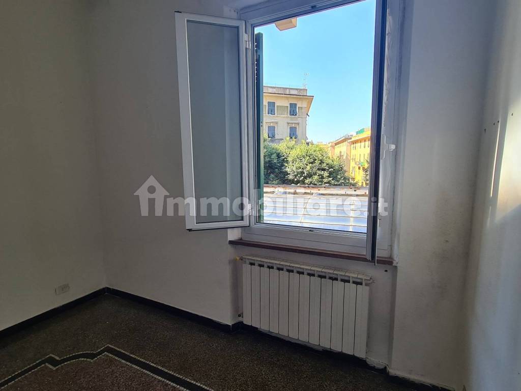 Vendita Appartamento in via Benedetto Brin. Genova. Da ristrutturare, terzo piano, con balcone Vendita Appartamento in via Benedetto Brin. Genova. Da ristrutturare, terzo piano, con balcone