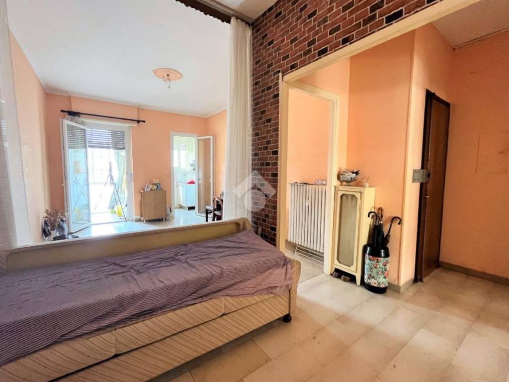 Vendita Appartamento Torino. Bilocale in via Luigi Palma Di Cesnola 36. Buono stato, primo piano