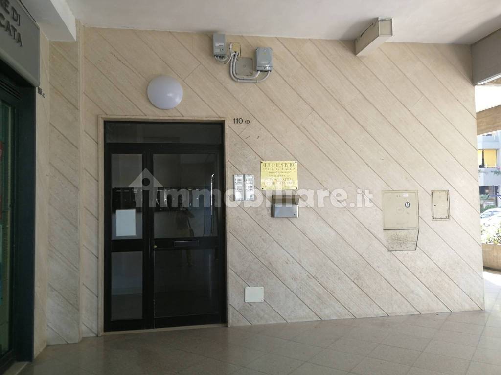 Vendita Appartamento Modugno. Trilocale in via
