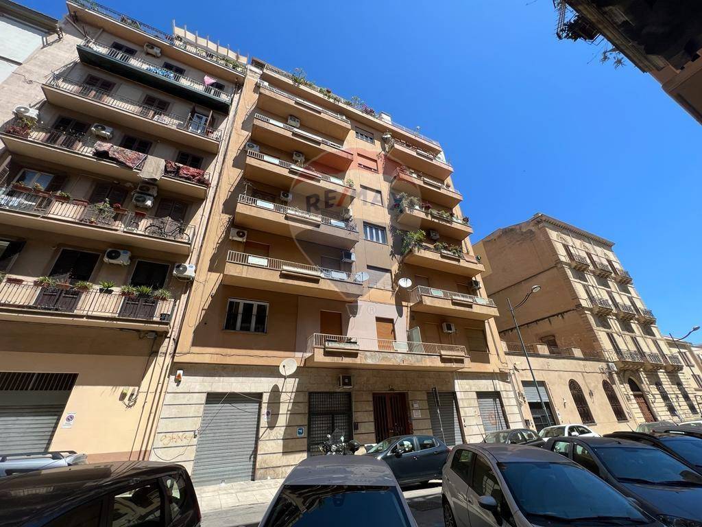 Vendita Appartamento Palermo. Quadrilocale in via Principe Di Granatelli 5. Buono stato, primo Vendita Appartamento Palermo. Quadrilocale in via Principe Di Granatelli 5. Buono stato, primo
