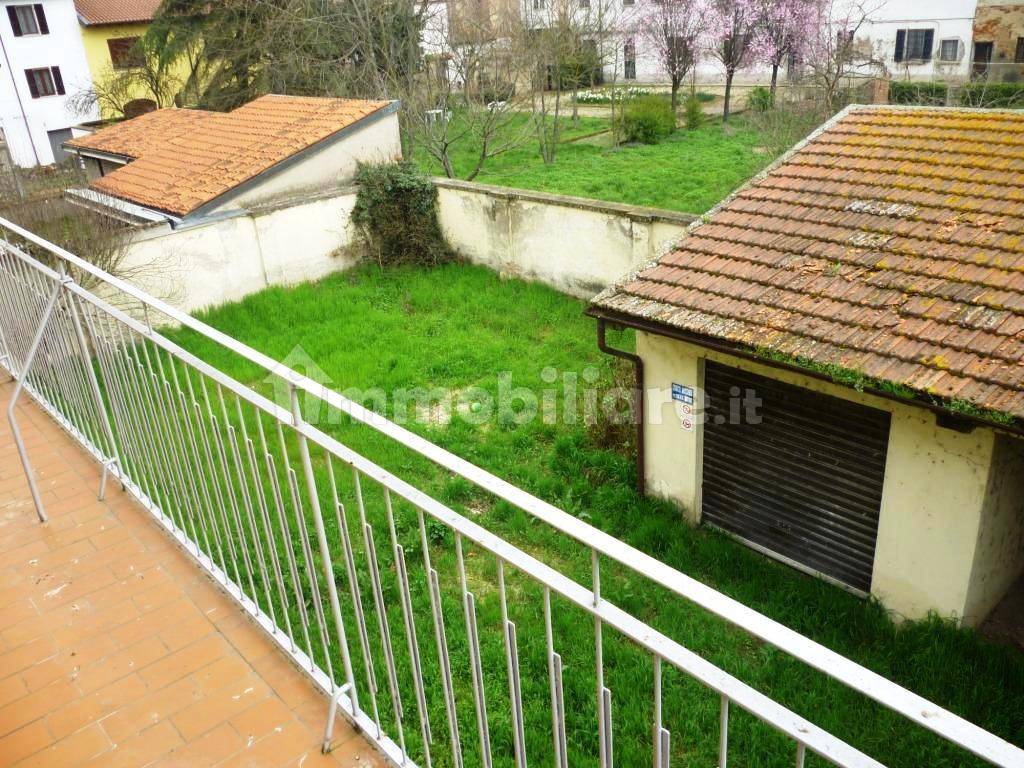 balcone interno cortile