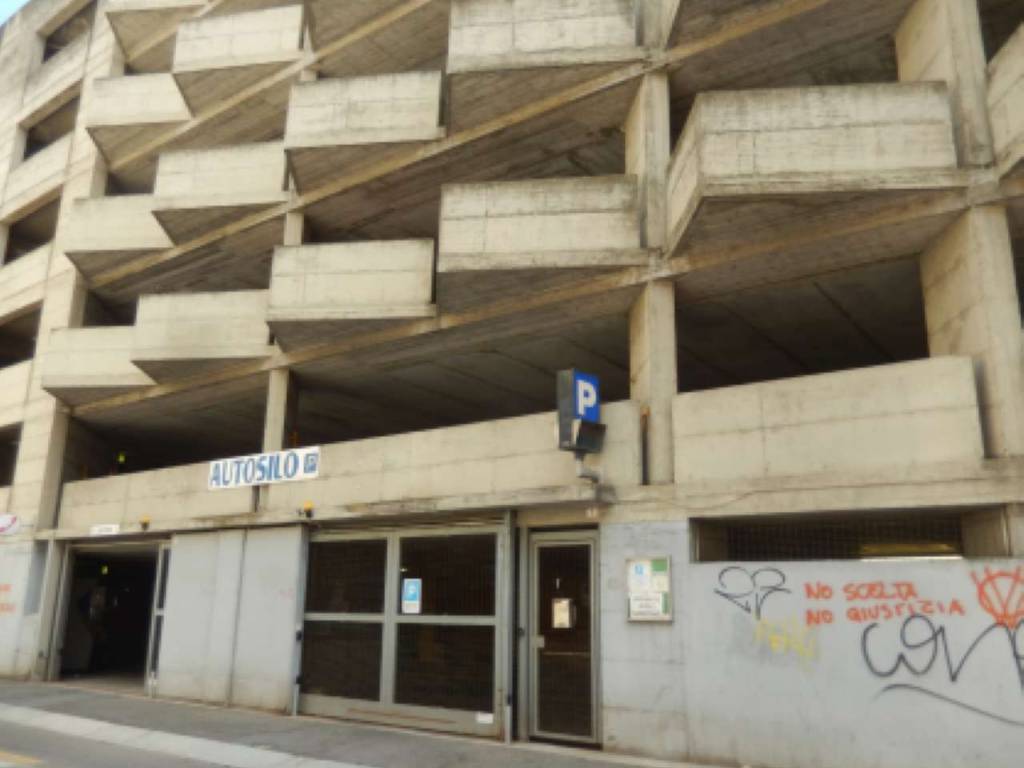 Garage - box via solferino, centro - stazione, novara