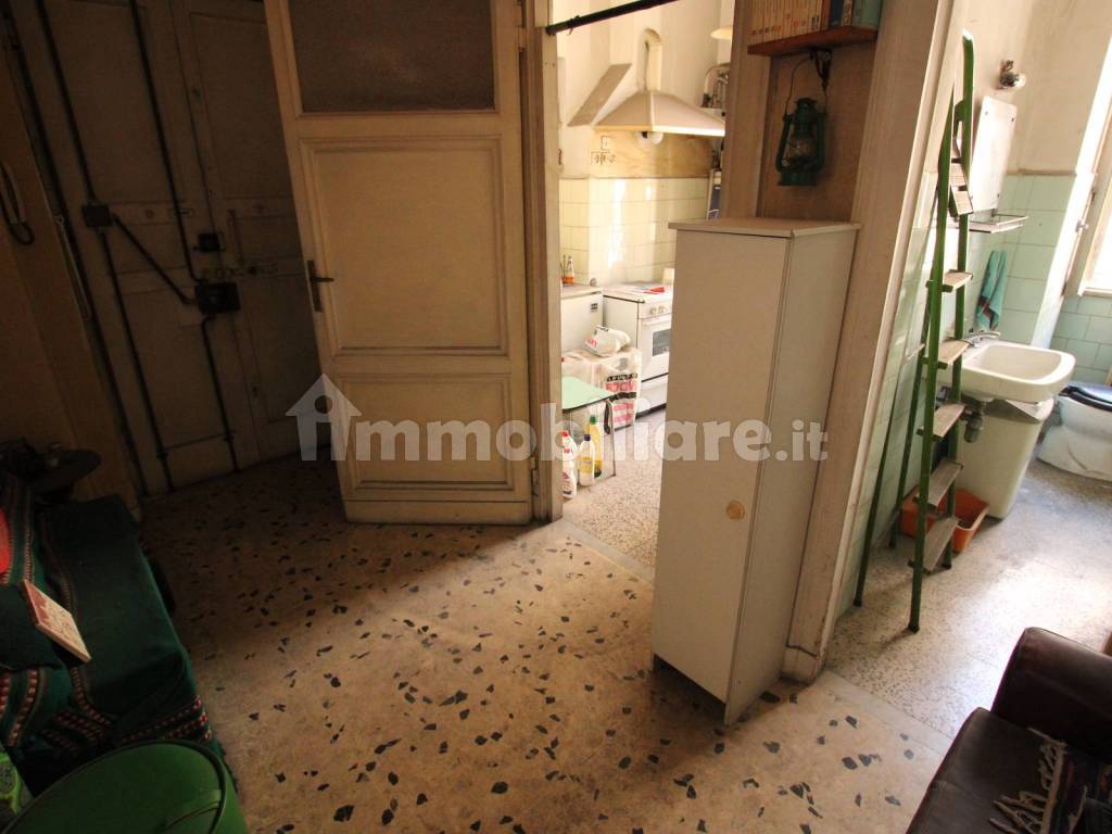 Vendita Appartamento Roma. Bilocale in via Etruria 12. Da ristrutturare ...