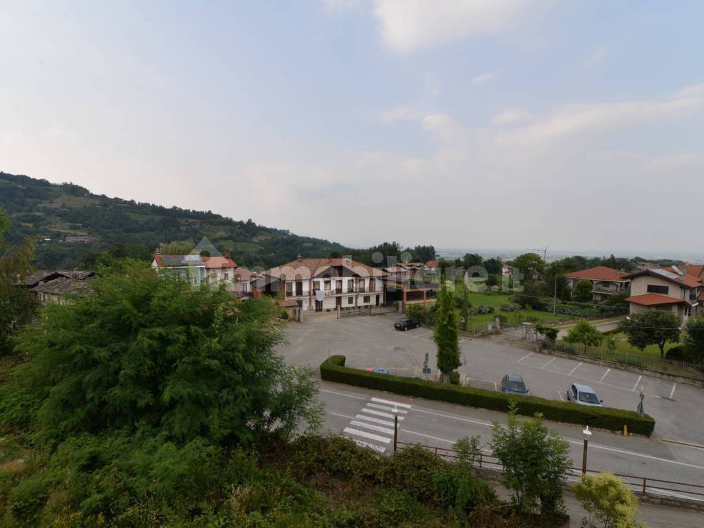 vista dal balcone laterale