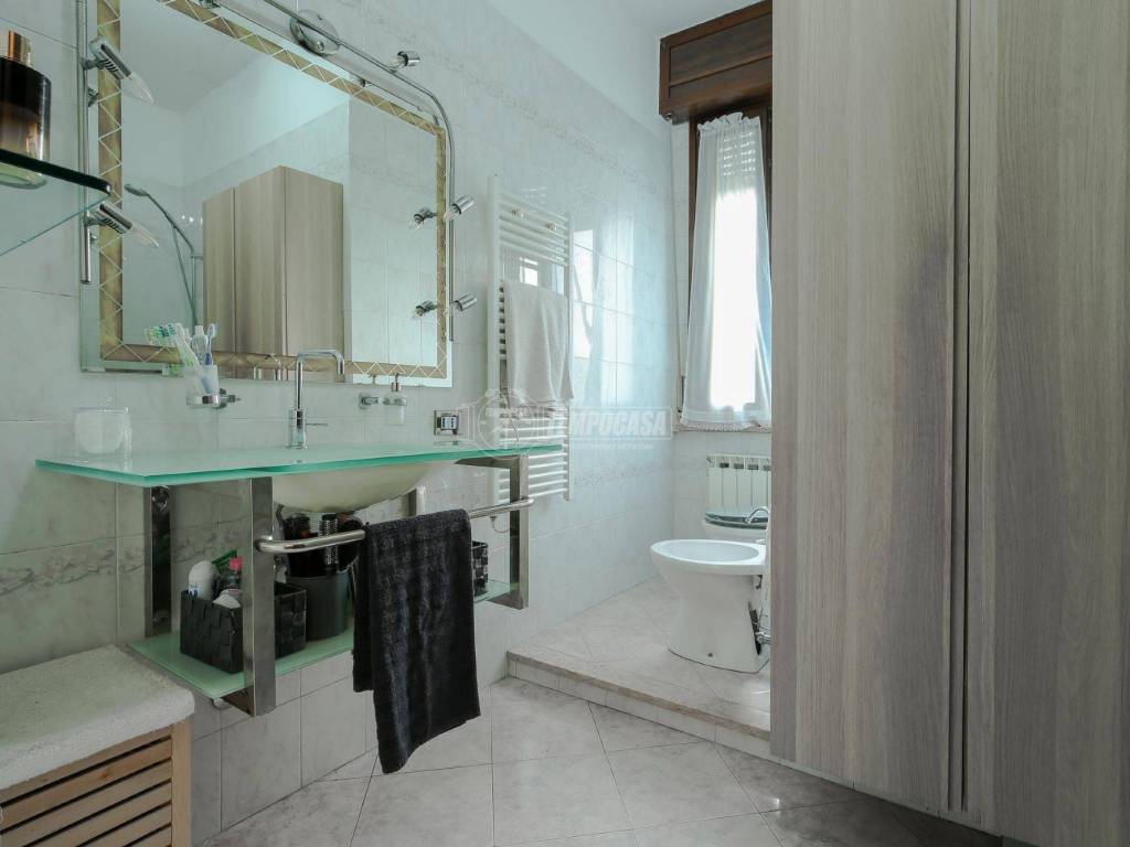 Bagno di servizio 