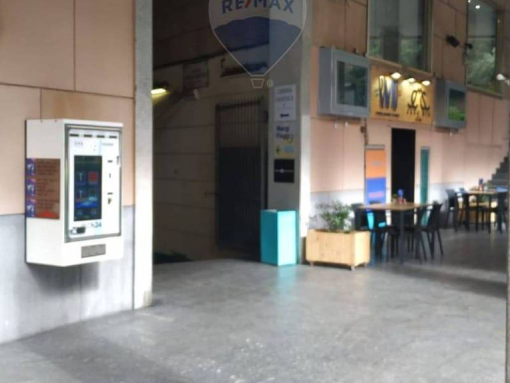 Locale commerciale via Dodici Ottobre, Genova, Rif. 104888837