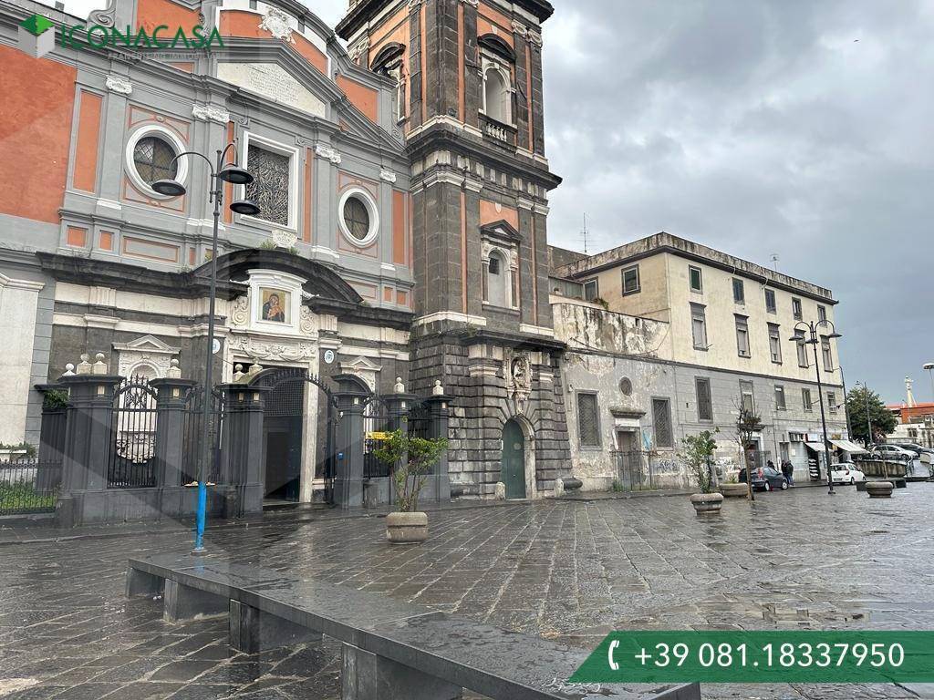 PIAZZA MERCATO