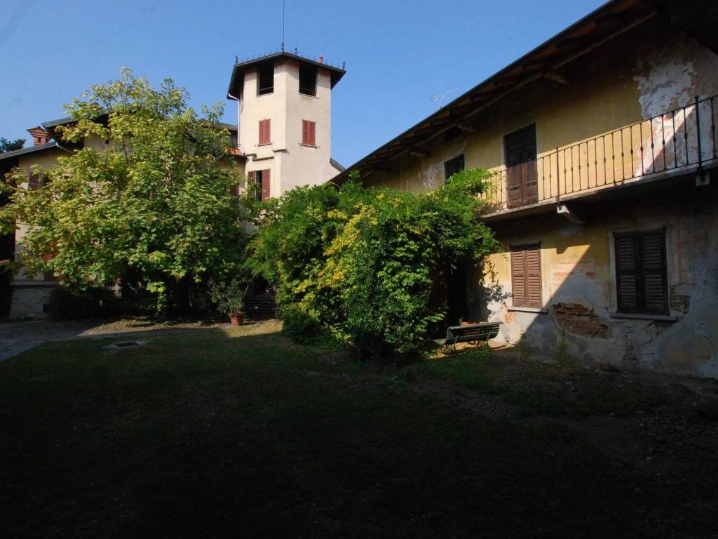 Villa storica in vendita a Golasecca - vista proprietà