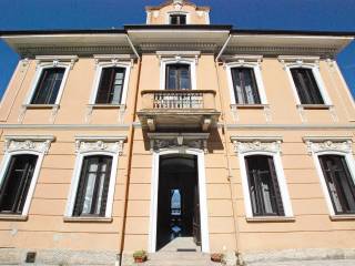 Villa d'epoca in vendita a Stresa- facciata