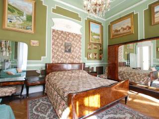 Villa d'epoca in vendita a Stresa - camera da letto