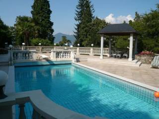 Villa storica in vendita a Luino - piscina
