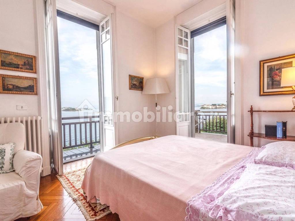 Villa in vendita a Baveno -  camera da letto