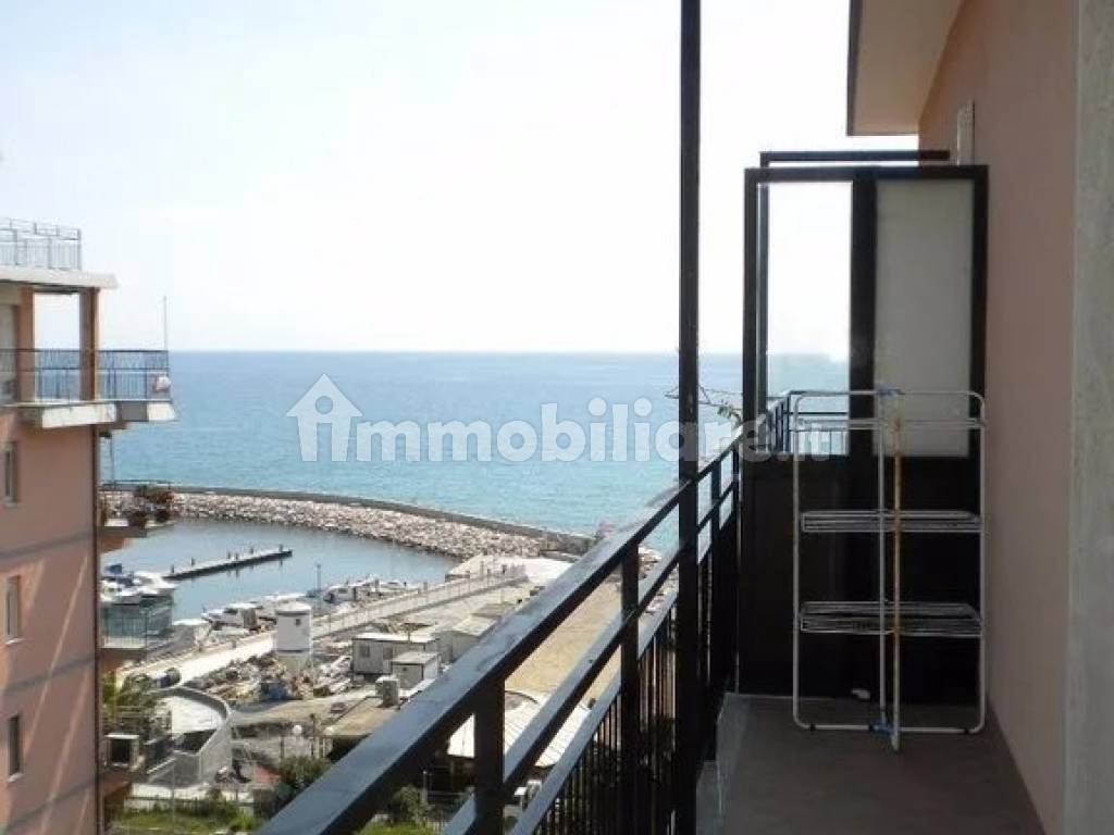 balcone con vista mare