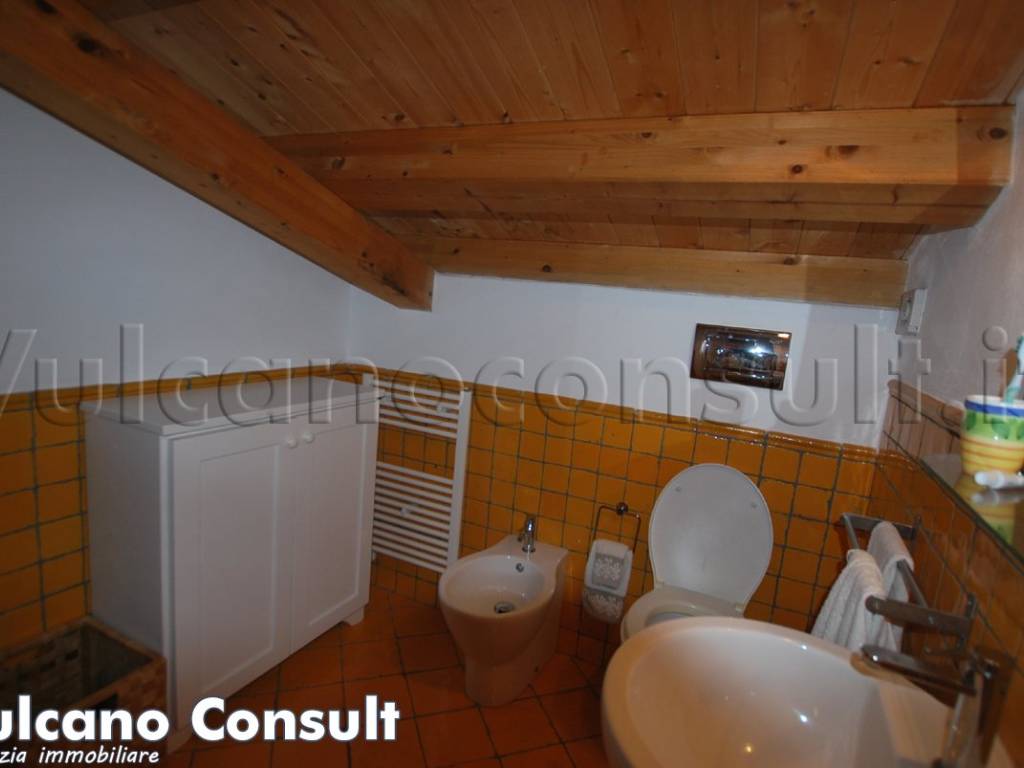 Bagno con doccia