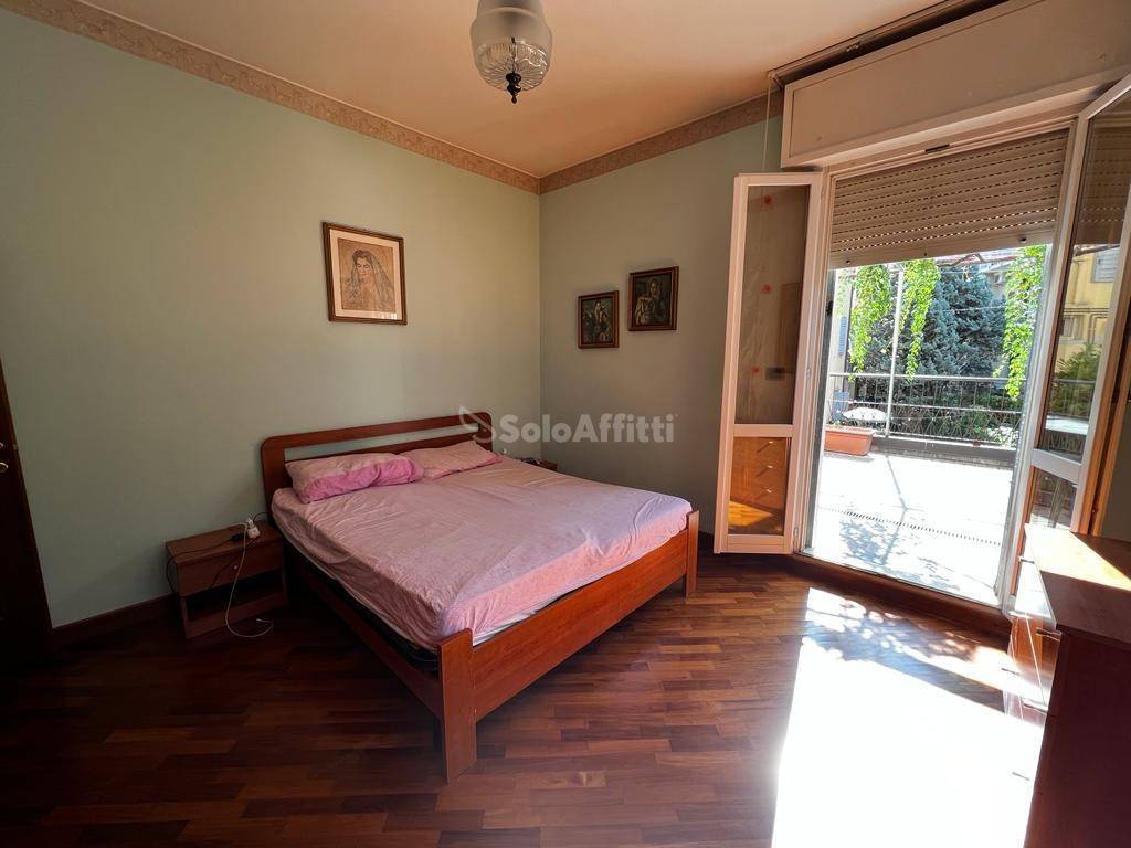 Stanza in affitto in Appartamento, affittasi camera via Luigi Vicino