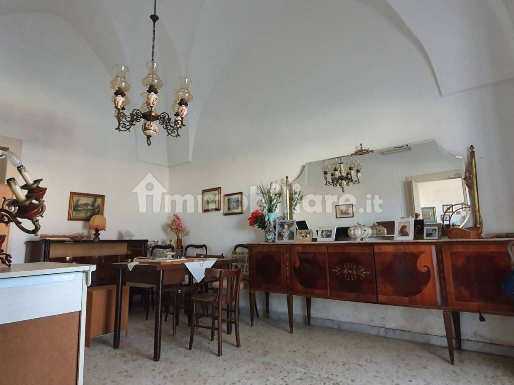 casa%20torchiarolo%20brindisi%20vendita%20sala%20volta-1681815170-d5141abe4c.jpg