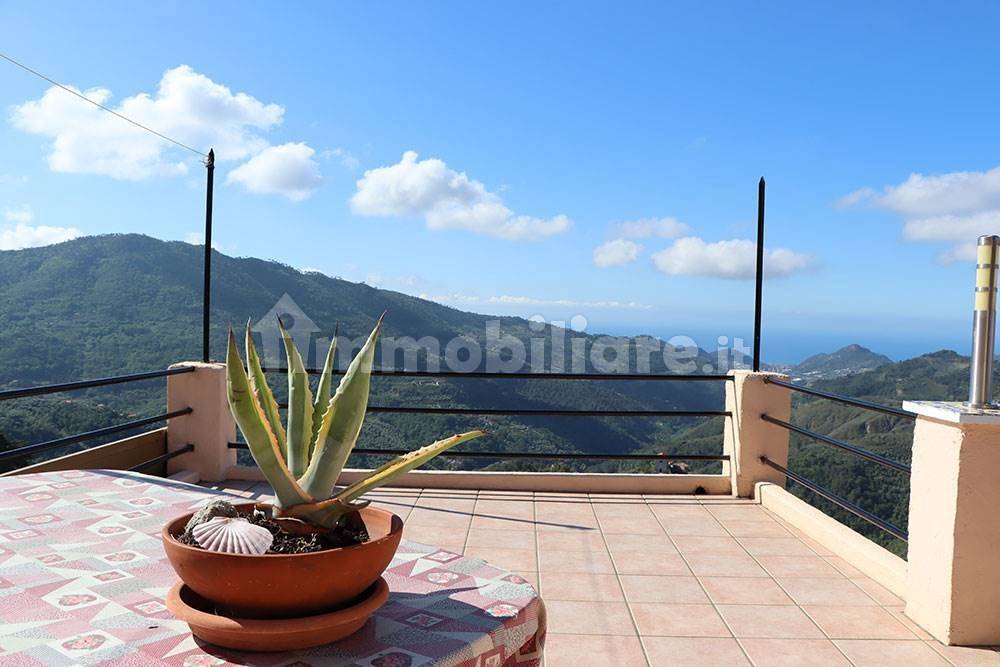 Perinaldo liguria apartment for sale le 45082 405