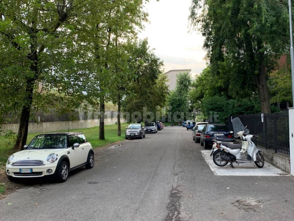 posti auto-moto condominiali