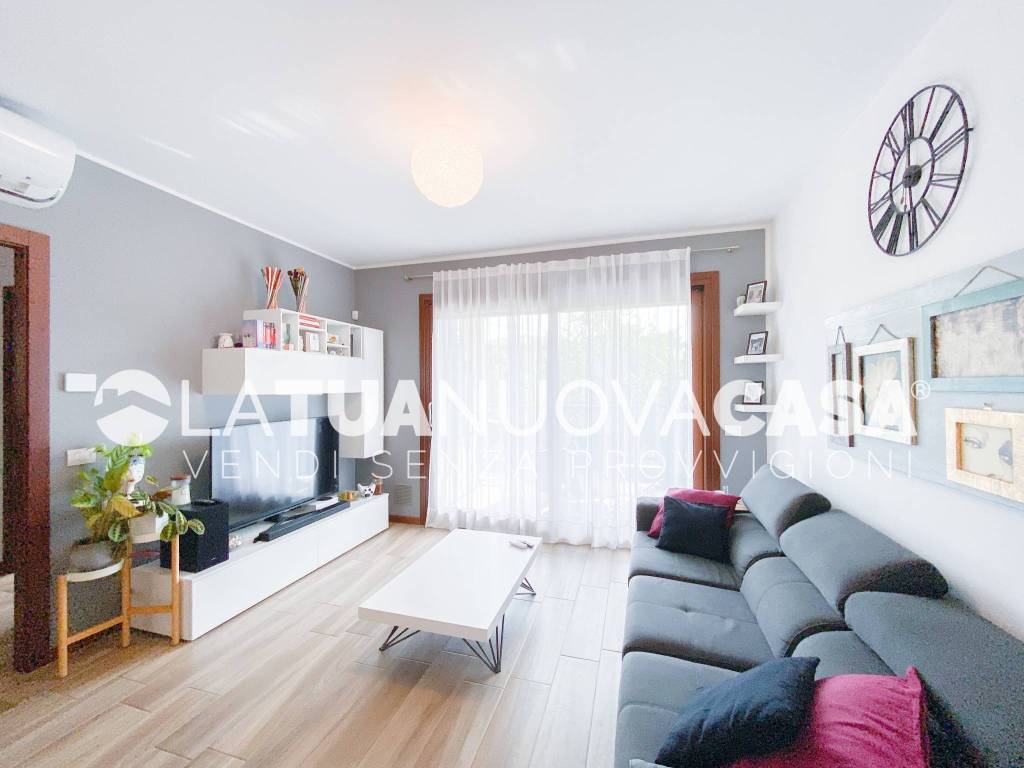 Vendita Appartamento Corbetta. Trilocale in via Simone da Corbetta 108 ...