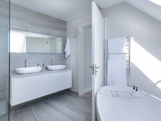 modern-minimalist-bathroom-g3f9fed790_640.jpg