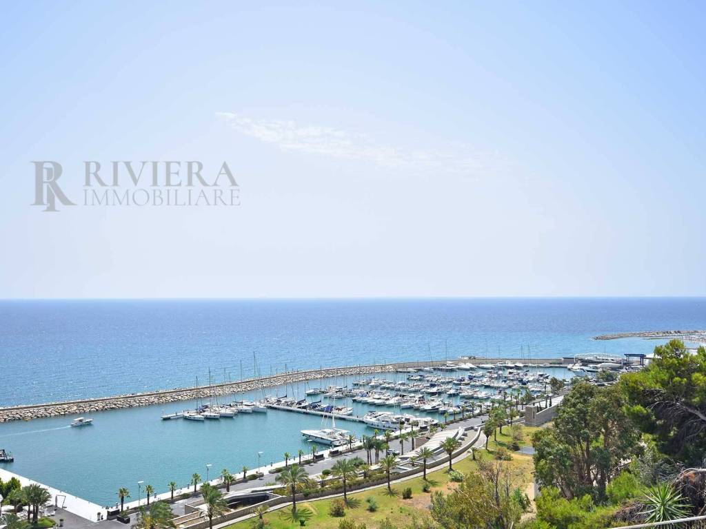 Marina di San Lorenzo vendesi appartamento Riviera