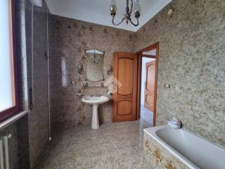 Bagno con vasca P1