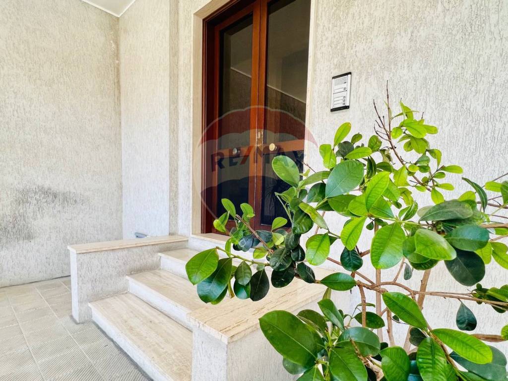 Vendita Appartamento in via Lequile 28. Lecce. Buono stato, primo piano
