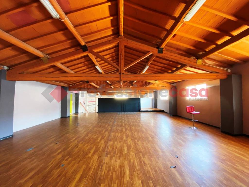 Locale commerciale via donato rossetti 13, shangai, livorno